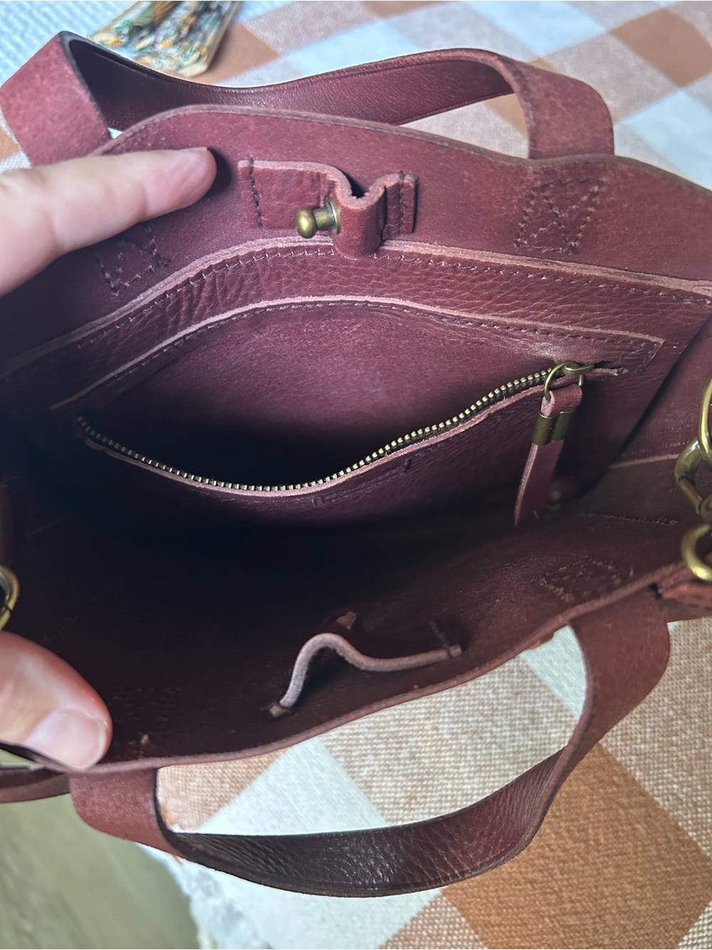 Madewell Small Transport Tote Crossbody in Dark Cabernet - Picture 4 of 6